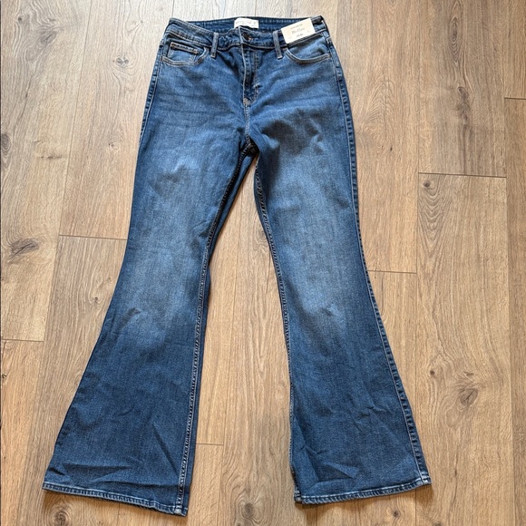 Abercrombie & Fitch Denim - ABERCROMBIE & FITCH The Flare Ultra High Rise Jeans NWT Size 29/8